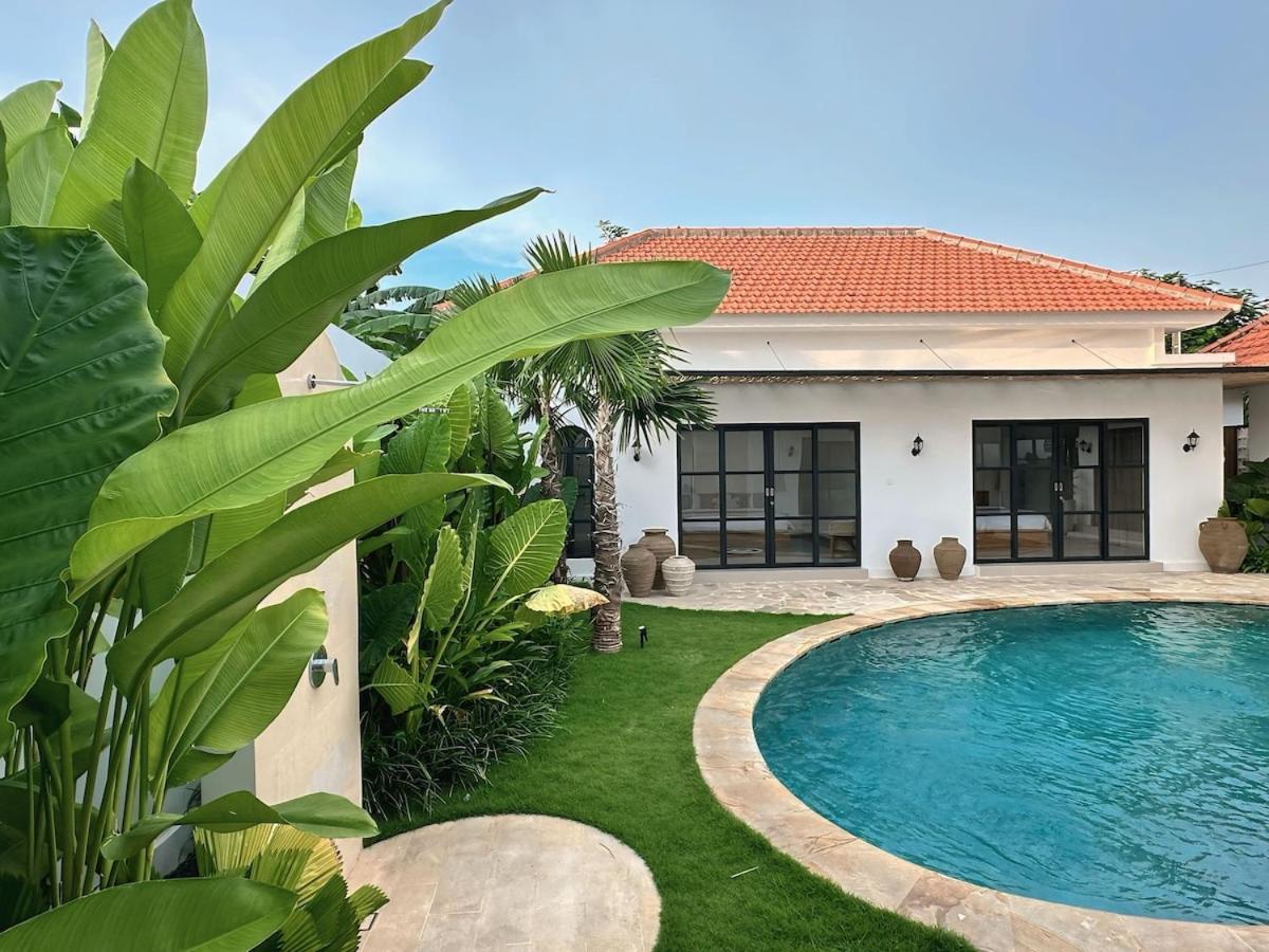 Amerta Villa Seminyak Экстерьер фото