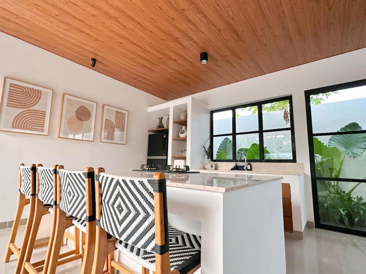 Amerta Villa Seminyak Экстерьер фото