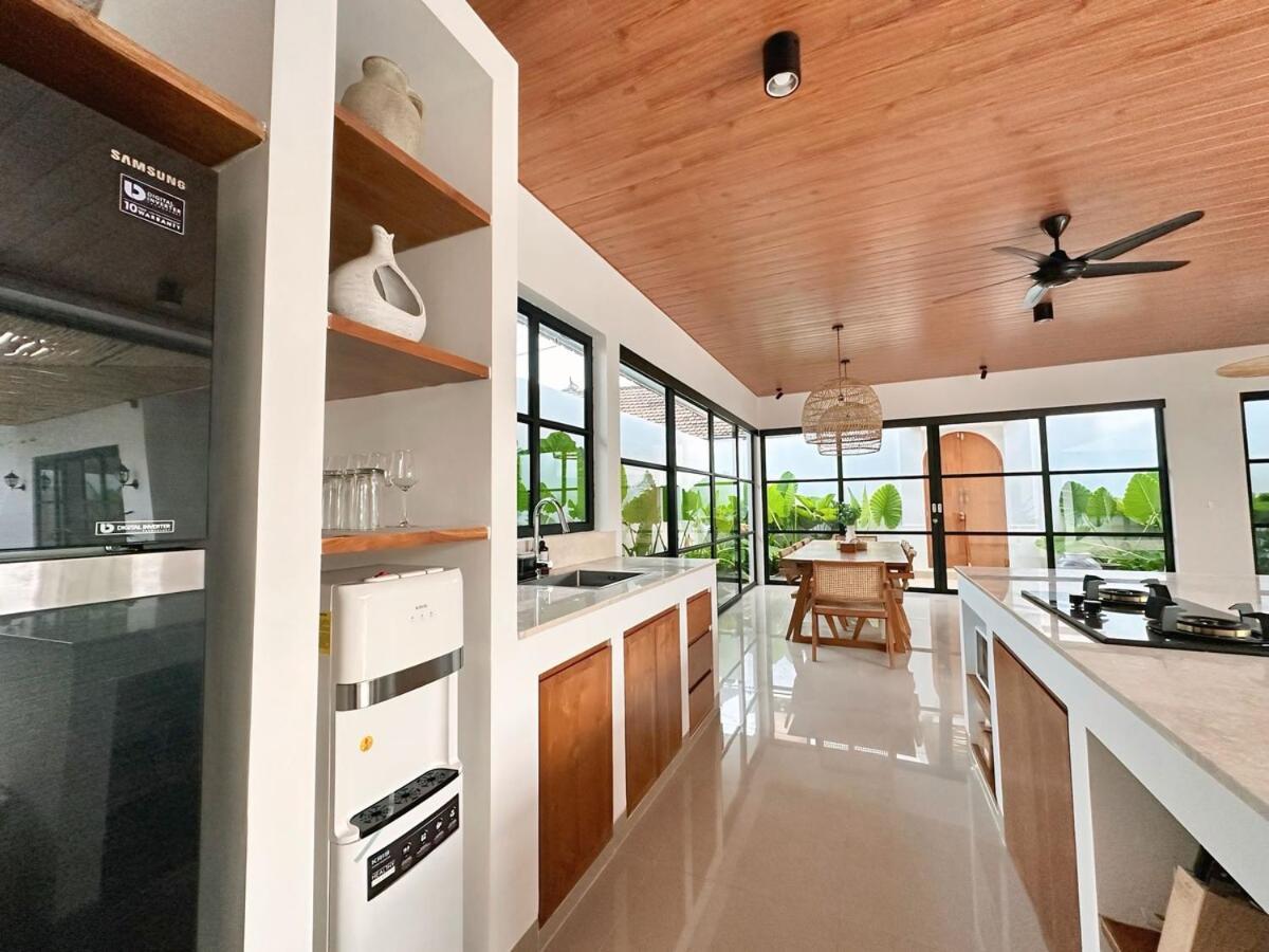 Amerta Villa Seminyak Экстерьер фото