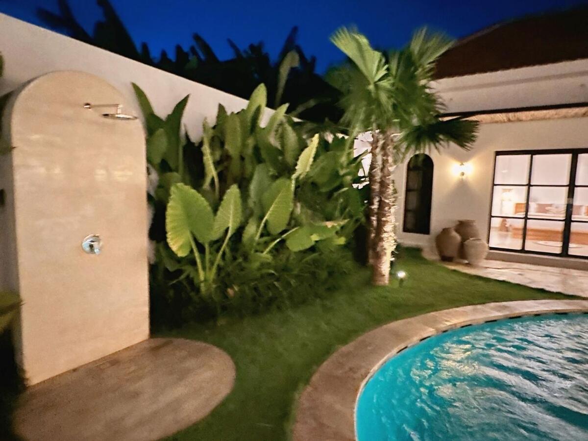 Amerta Villa Seminyak Экстерьер фото