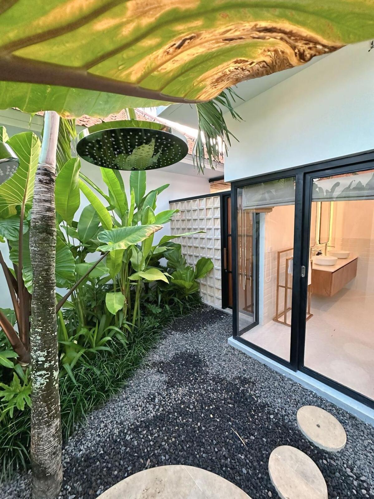 Amerta Villa Seminyak Экстерьер фото