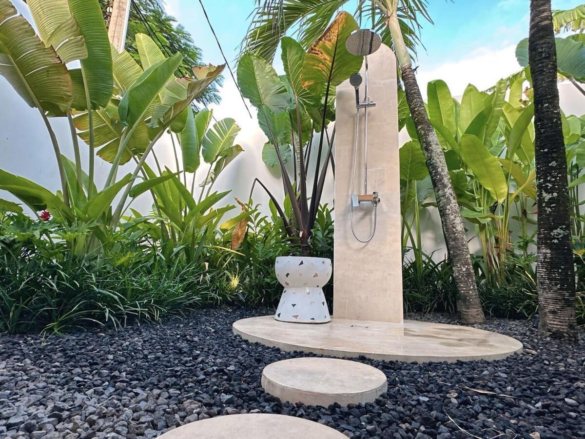 Amerta Villa Seminyak Экстерьер фото