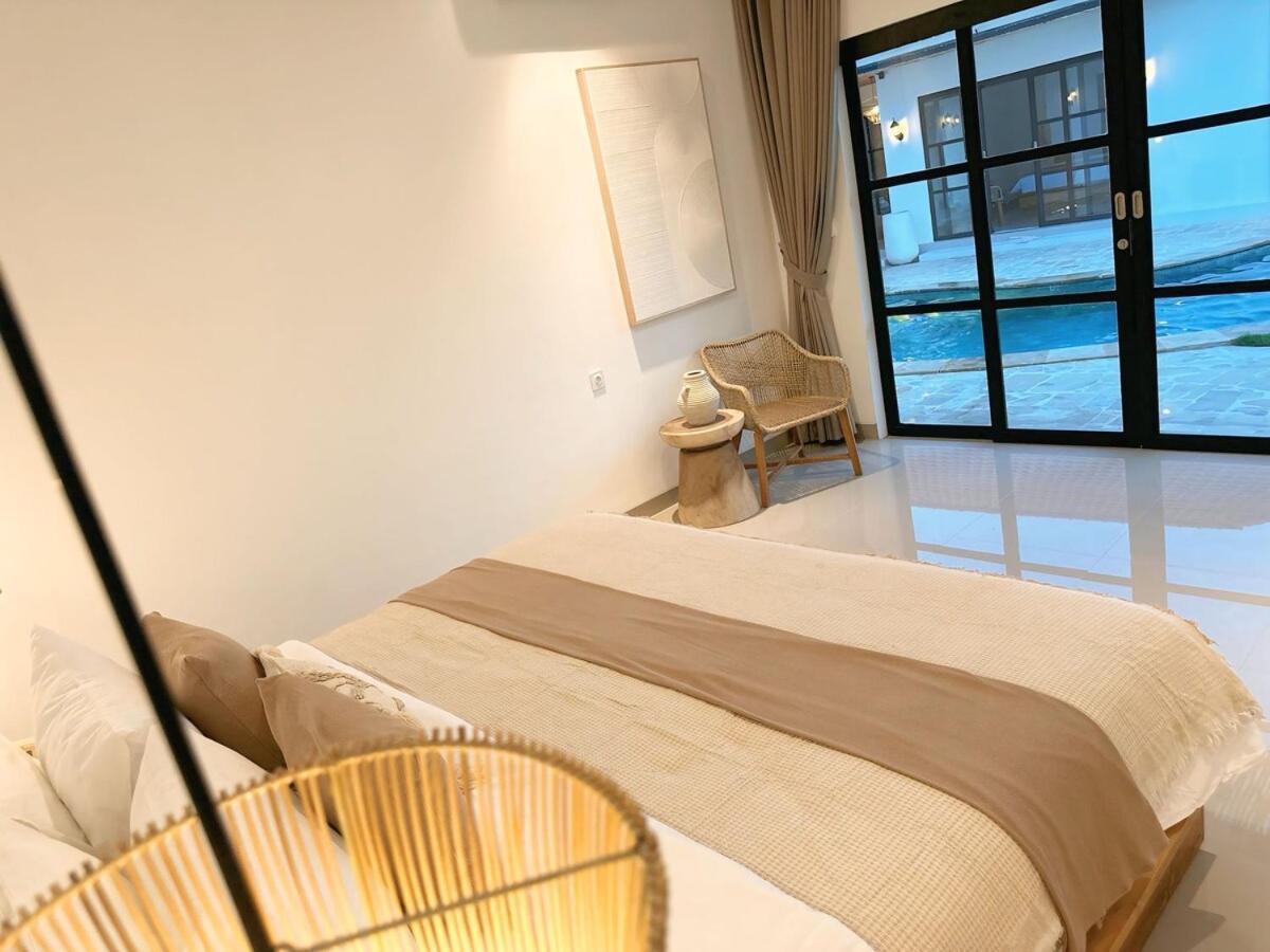 Amerta Villa Seminyak Экстерьер фото